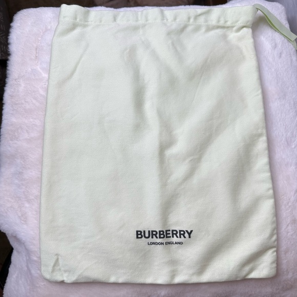 Burberry Cream Dust Bag - Picture 1 of 4